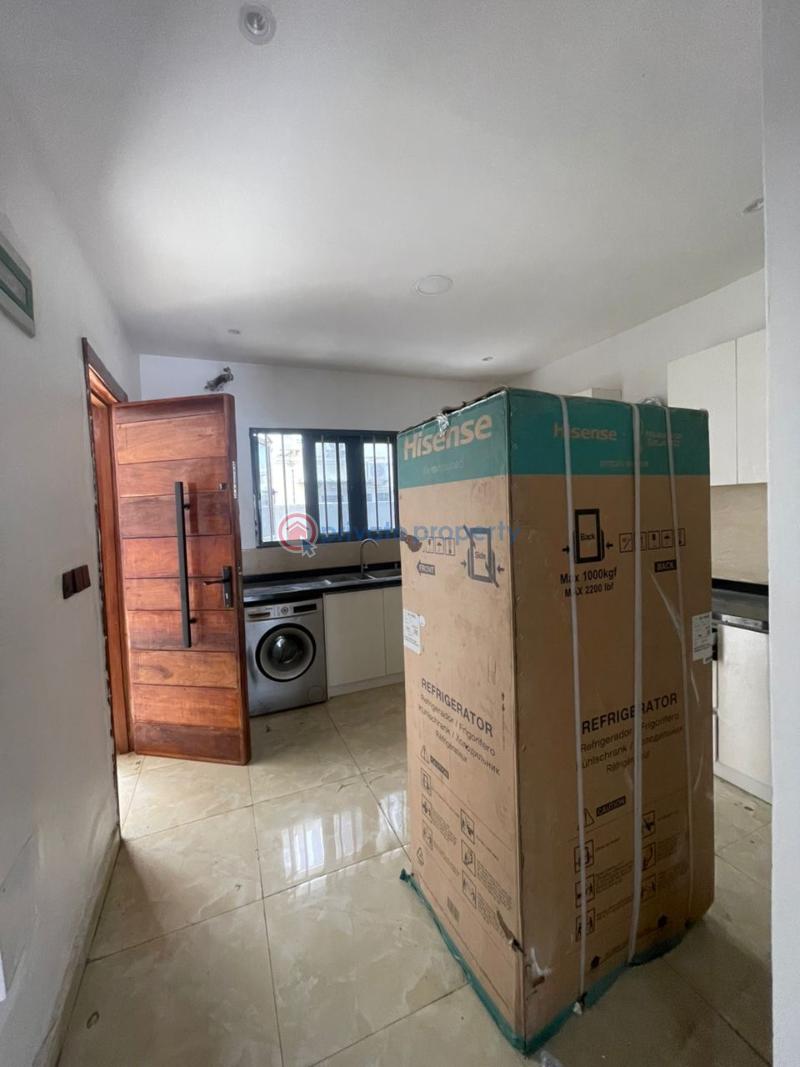 Flat & Apartment For Rent Off Admiralty Way Lekki Phase 1 Lagos - 3