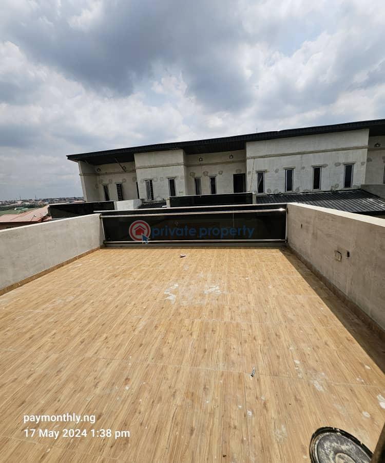 4 bedroom Terraced Duplex For Sale Magodo Kosofe/Ikosi Lagos - 2