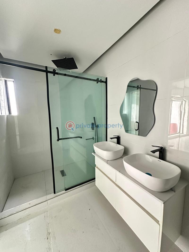 Spacious 4 bedroom terrace duplex with bq, gym, playground and swimming pool - 16 4 bedroom Terraced Duplex For Sale Lekki Lagos - 16