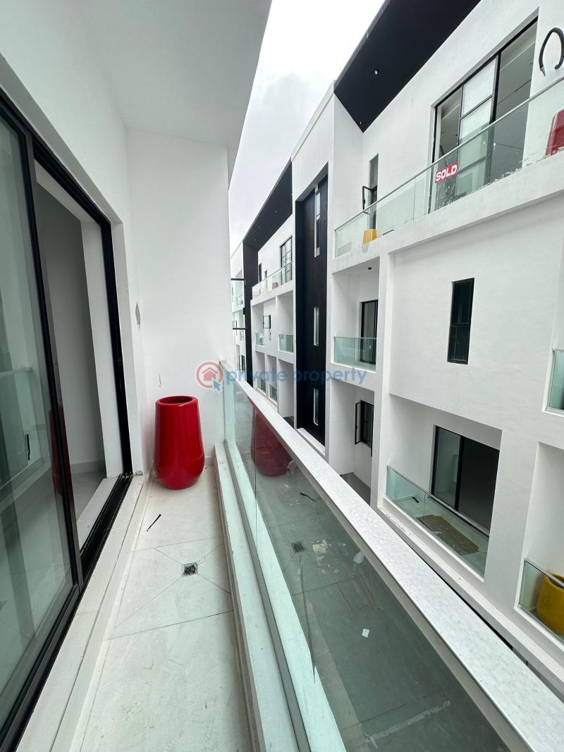 Spacious 4 bedroom terrace duplex with bq, gym, playground and swimming pool - 18 4 bedroom Terraced Duplex For Sale Ikate Elegushi Lekki Lagos - 18