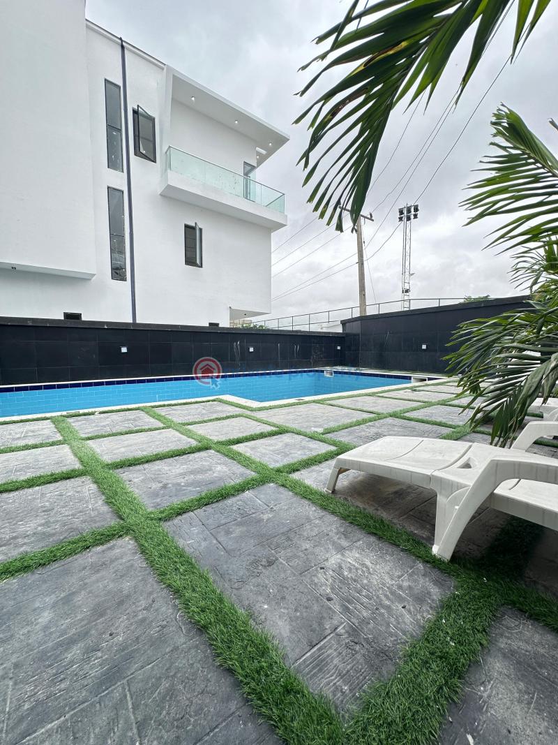 Spacious 4 bedroom terrace duplex with bq, gym, playground and swimming pool - 19 4 bedroom Terraced Duplex For Sale Ikate Elegushi Lekki Lagos - 19