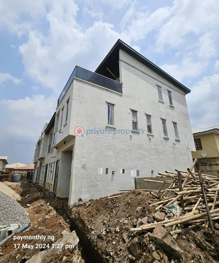 4 bedroom Terraced Duplex For Sale Magodo Kosofe/Ikosi Lagos - 22