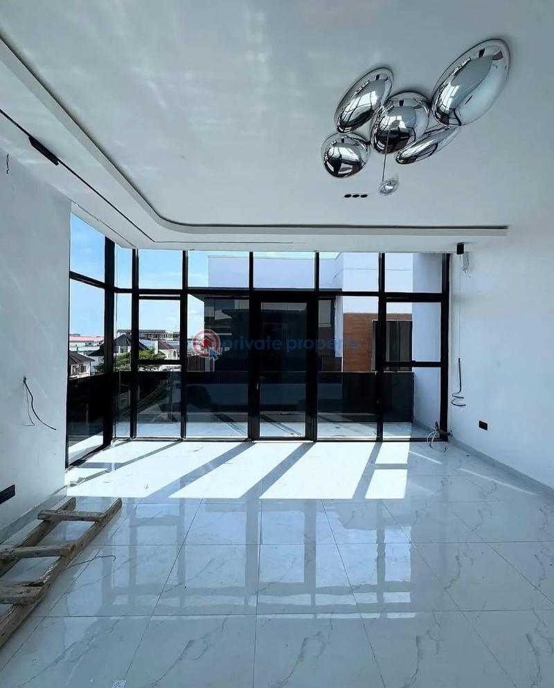 Spacious 4 bedroom terrace duplexes with 2 living area - 14 4 bedroom Terraced Duplex For Sale Lekki Phase 1 Lagos - 14