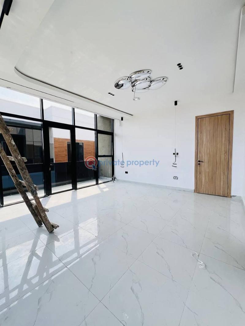 Spacious 4 bedroom terrace duplexes with 2 living area - 11 4 bedroom Terraced Duplex For Sale Lekki Phase 1 Lagos - 11