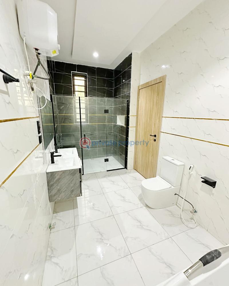 Spacious 4 bedroom terrace for sale - 8 4 bedroom Terraced Duplex For Sale Ologolo Lekki Lagos - 8