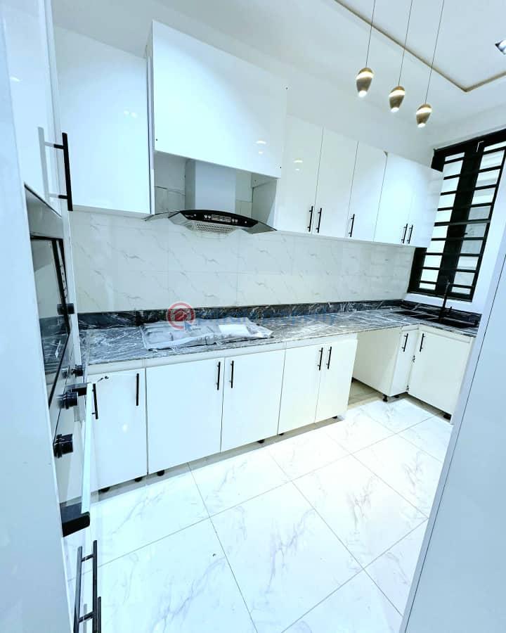 Spacious 4 bedroom terrace for sale - 12 4 bedroom Terraced Duplex For Sale Ologolo Lekki Lagos - 12