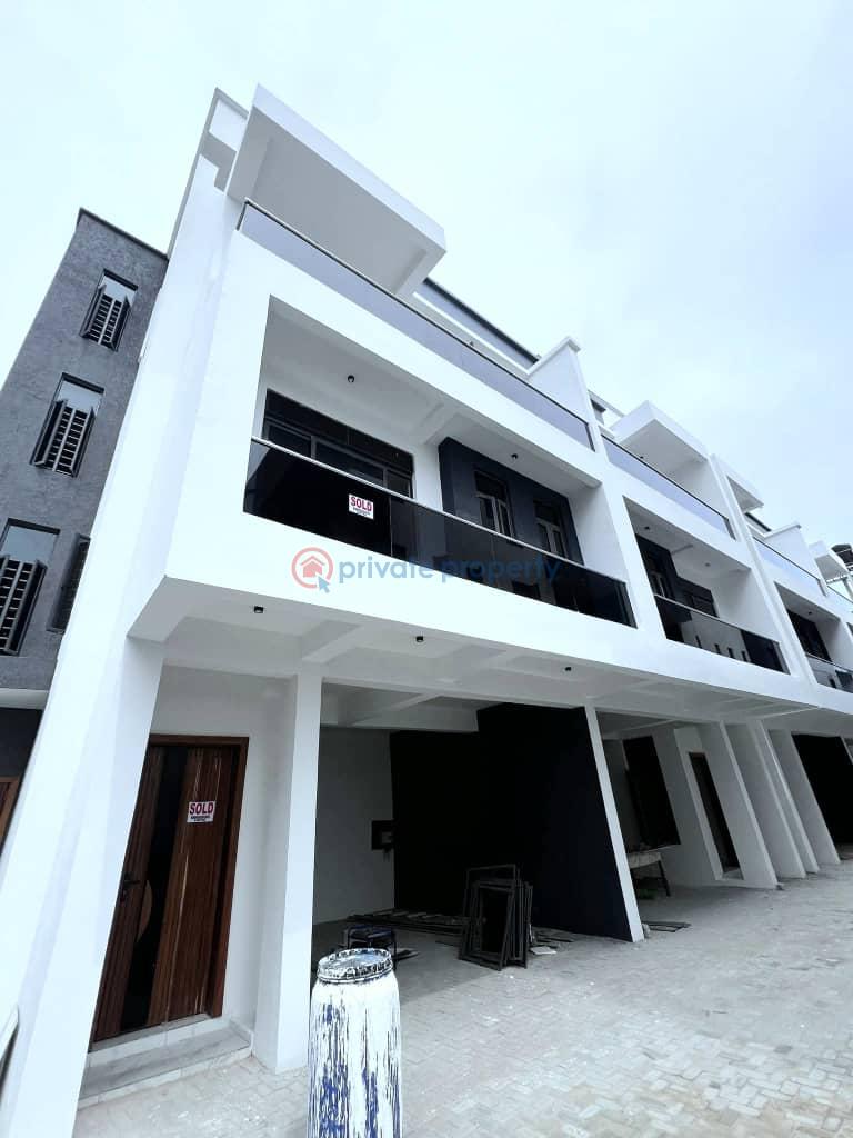 Spacious 4 bedroom terrace for sale - 0 4 bedroom Terraced Duplex For Sale Ologolo Lekki Lagos - 0