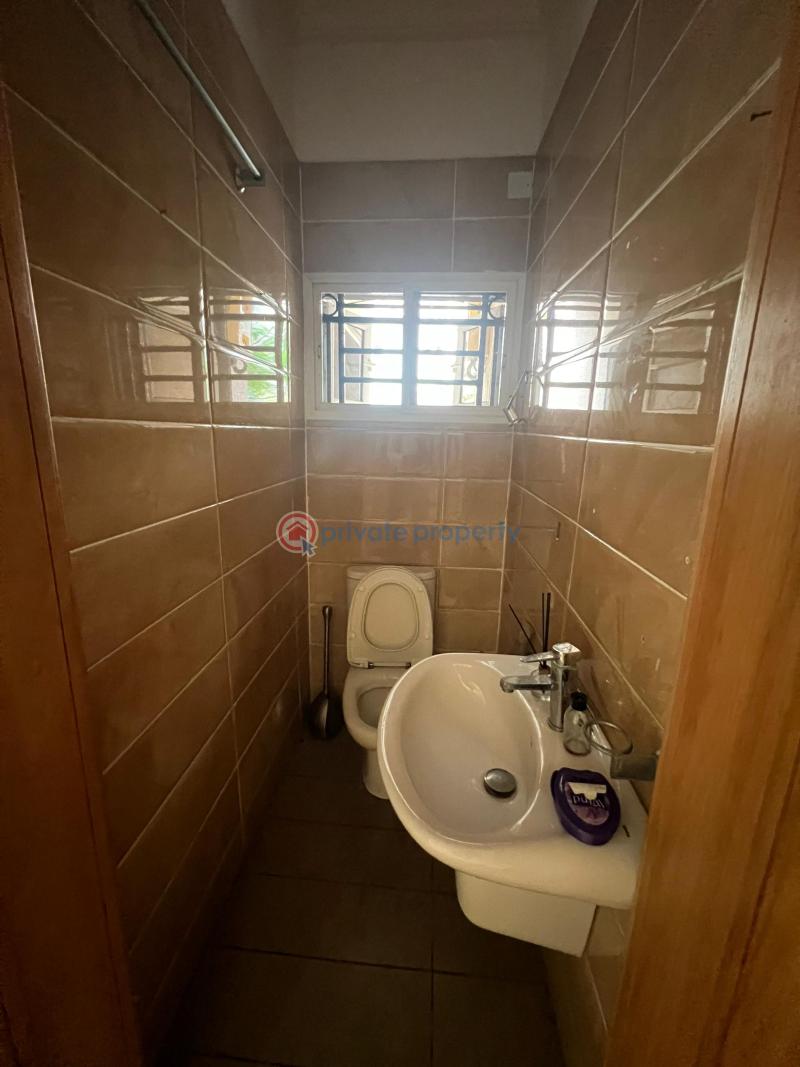 Spacious 4-bedroom terraced duplex - 1 4 bedroom Terraced Duplex For Rent Osapa Lekki Lagos - 1