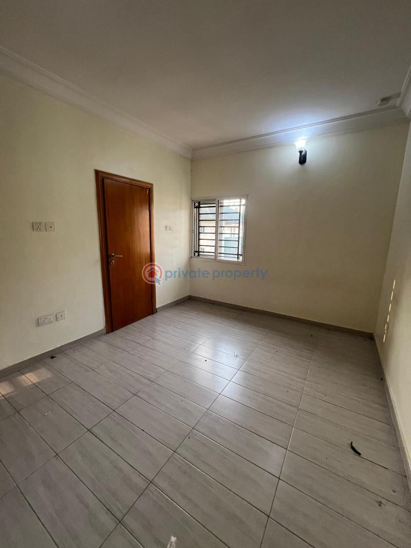Spacious 4-bedroom terraced duplex - 8 4 bedroom Terraced Duplex For Rent Osapa Lekki Lagos - 8