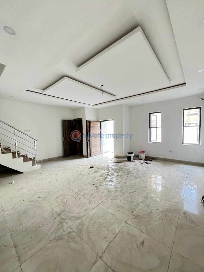 Spacious 4 bedroom terraced duplex with bq in a serene environment - 1 4 bedroom Terraced Duplex For Sale Ikate Lekki Lagos - 1