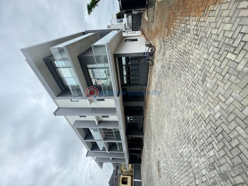 Spacious 4bedroom terrace duplex with bq - 1 4 bedroom Terraced Duplex For Sale Chevron Drive Lekki Lagos - 1