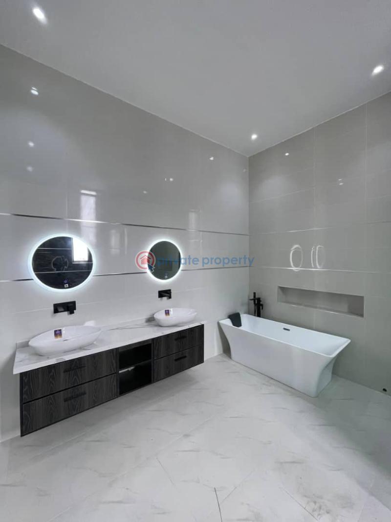 Spacious 5 bed semi-detached luxury smart home with cinema, rooftop terrace, swimming pool and bq - 1 5 bedroom Semi detached Duplex For Sale Ikate, Ikate Elegushi Lekki Lagos - 1