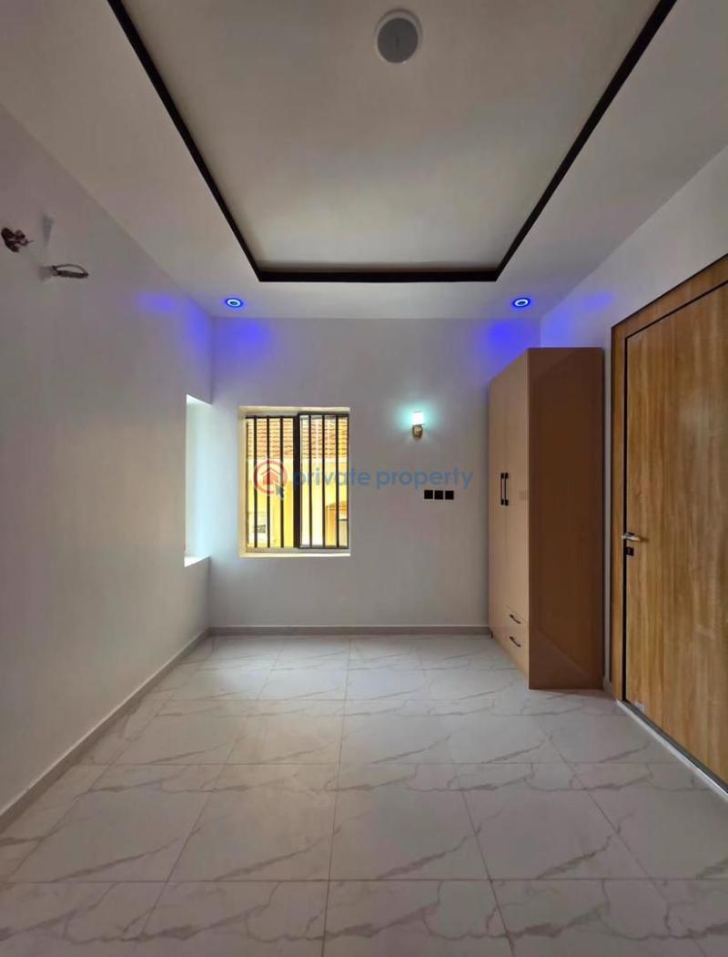 Spacious 5 bedroom detaced duplex with bq and rooftop terrace in a serene environment - 9 5 bedroom Detached Duplex For Sale Chevron Drive Lekki Lagos - 9