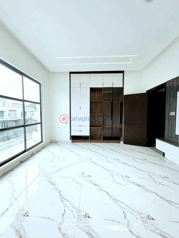 Spacious 5 bedroom detached duplex - 12 5 bedroom Detached Duplex For Sale Osapa London Lekki Lagos - 12