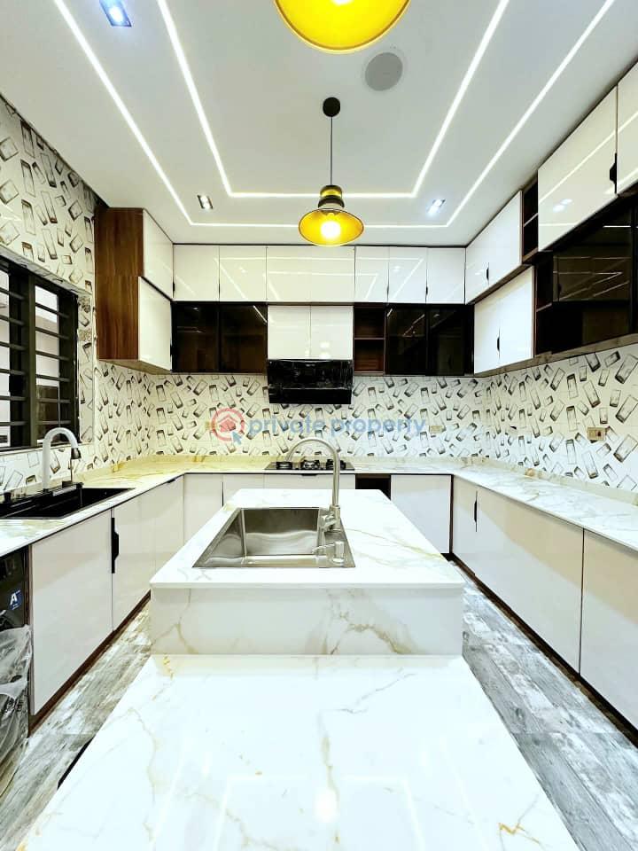 Spacious 5 bedroom detached duplex - 4 5 bedroom Detached Duplex For Sale Osapa London Lekki Lagos - 4