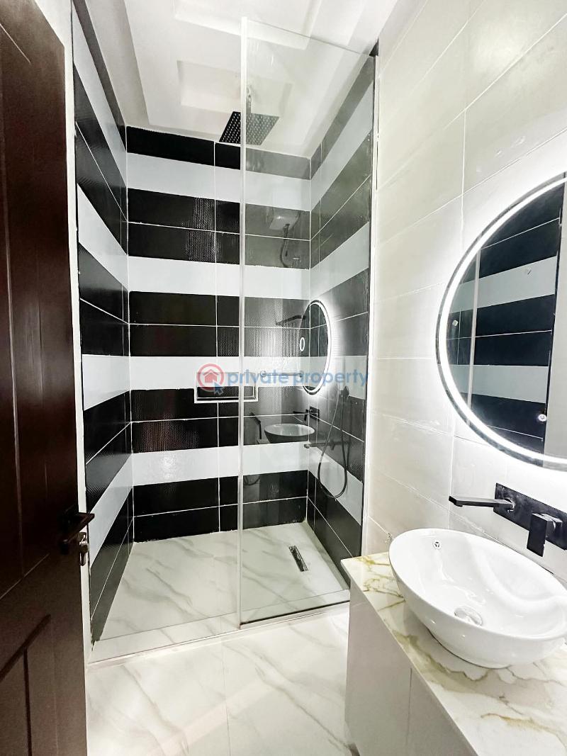 Spacious 5 bedroom detached duplex - 14 5 bedroom Detached Duplex For Sale Osapa London Lekki Lagos - 14