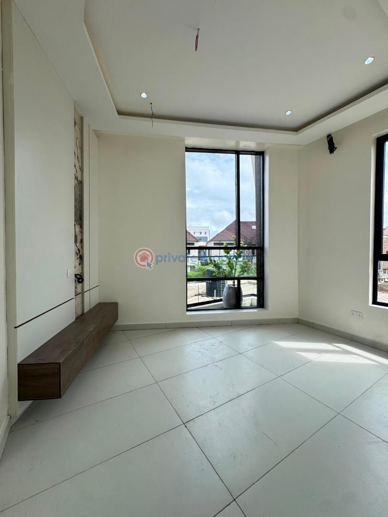 5 bedroom Detached Duplex For Sale Orchid Road Lekki Lagos - 16