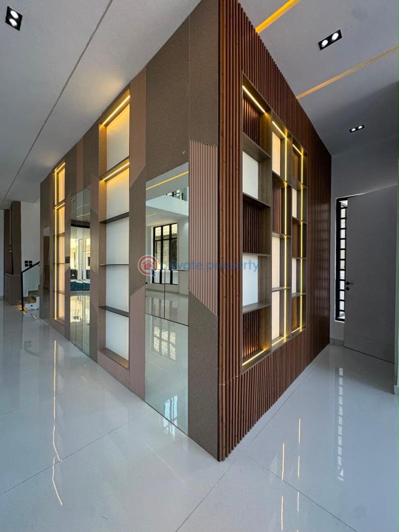 5 bedroom Detached Duplex For Sale Lekki County Lekki Lagos - 1