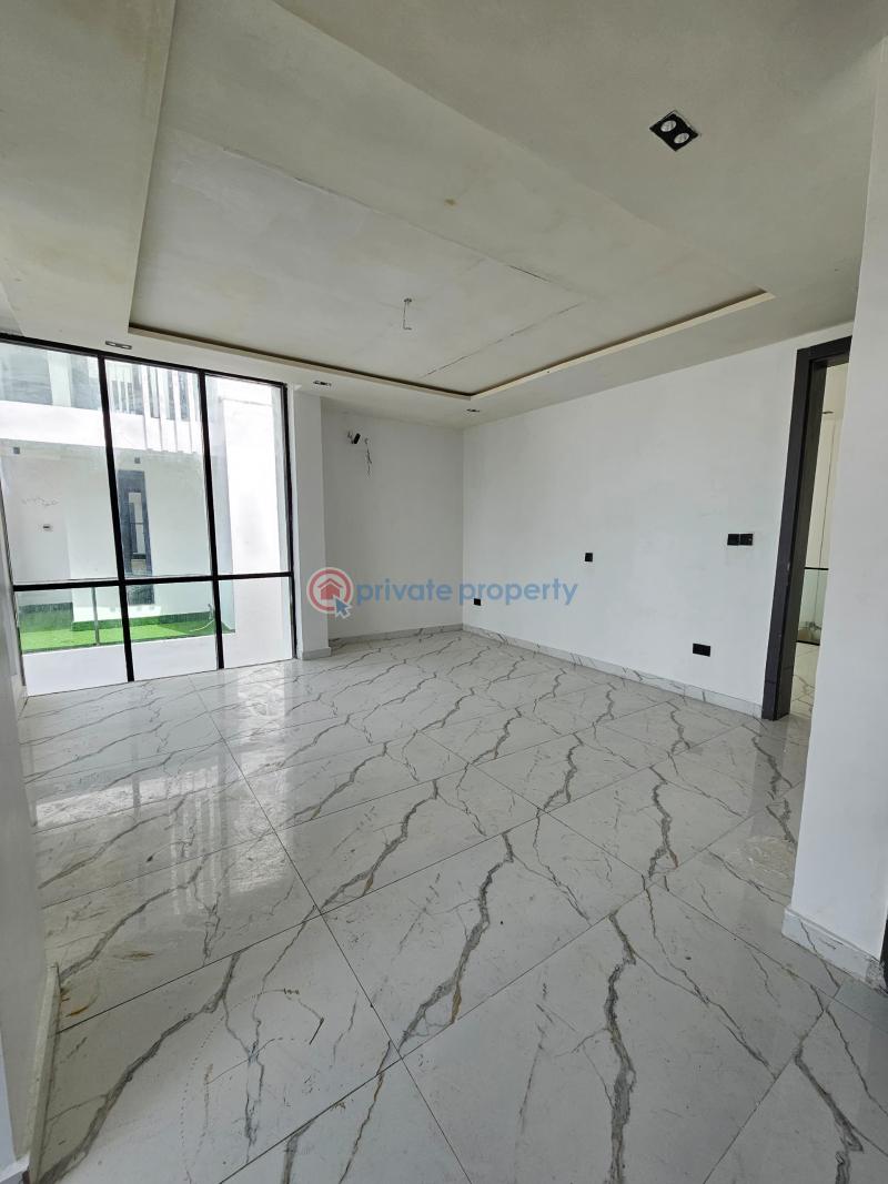 Spacious 5 bedroom full detached duplex with bq and swimming pool - 8 5 bedroom Detached Duplex For Sale Chevron Drive Lekki Lagos - 8