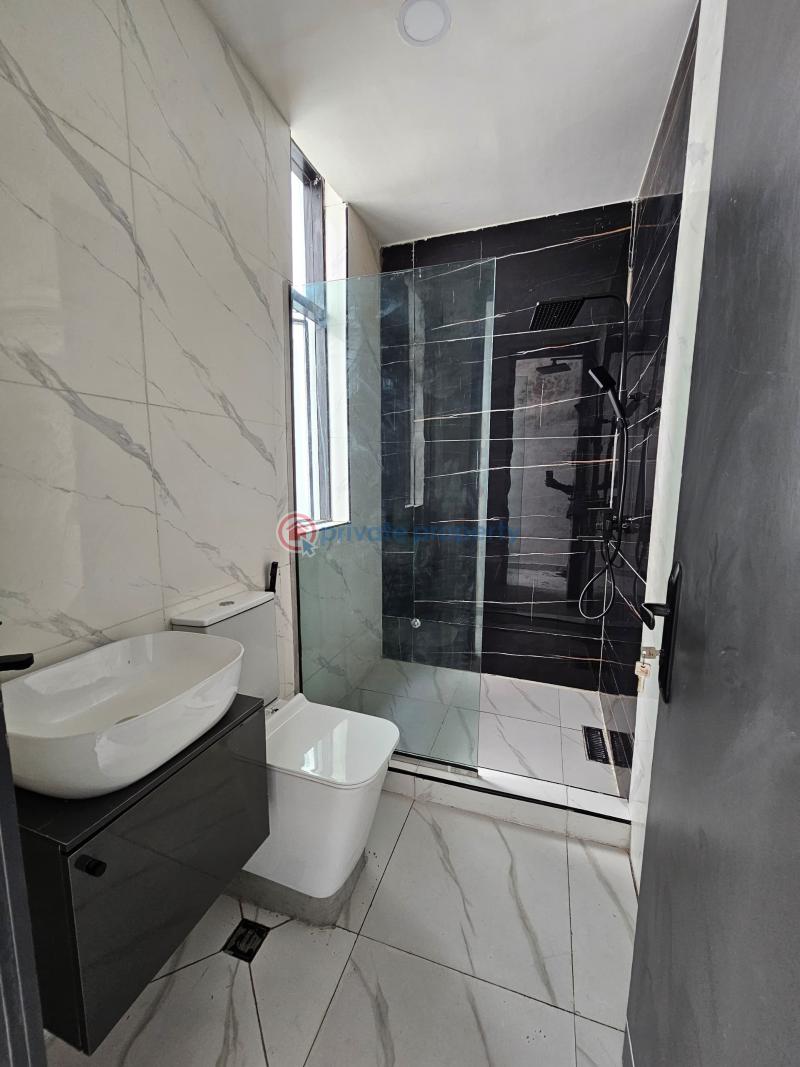 Spacious 5 bedroom full detached duplex with bq and swimming pool - 10 5 bedroom Detached Duplex For Sale Chevron Drive Lekki Lagos - 10
