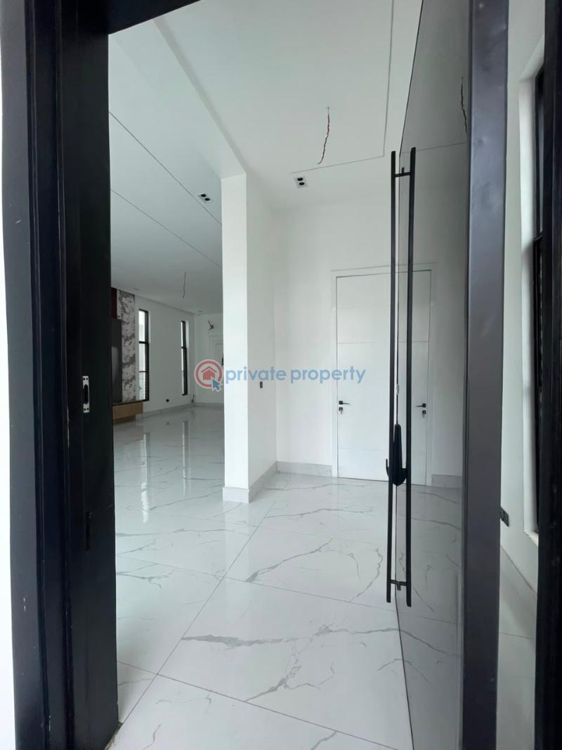 5 bedroom Detached Duplex For Sale Stylish Finishing And Quality Fittings Located In A Serene And Secure Estate Ikota Lekki Lagos - 2