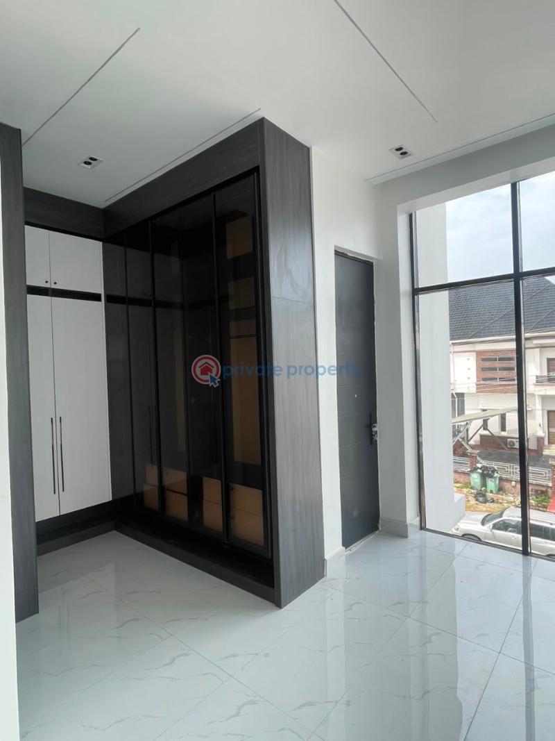 5 bedroom Detached Duplex For Sale Stylish Finishing And Quality Fittings Located In A Serene And Secure Estate Ikota Lekki Lagos - 11