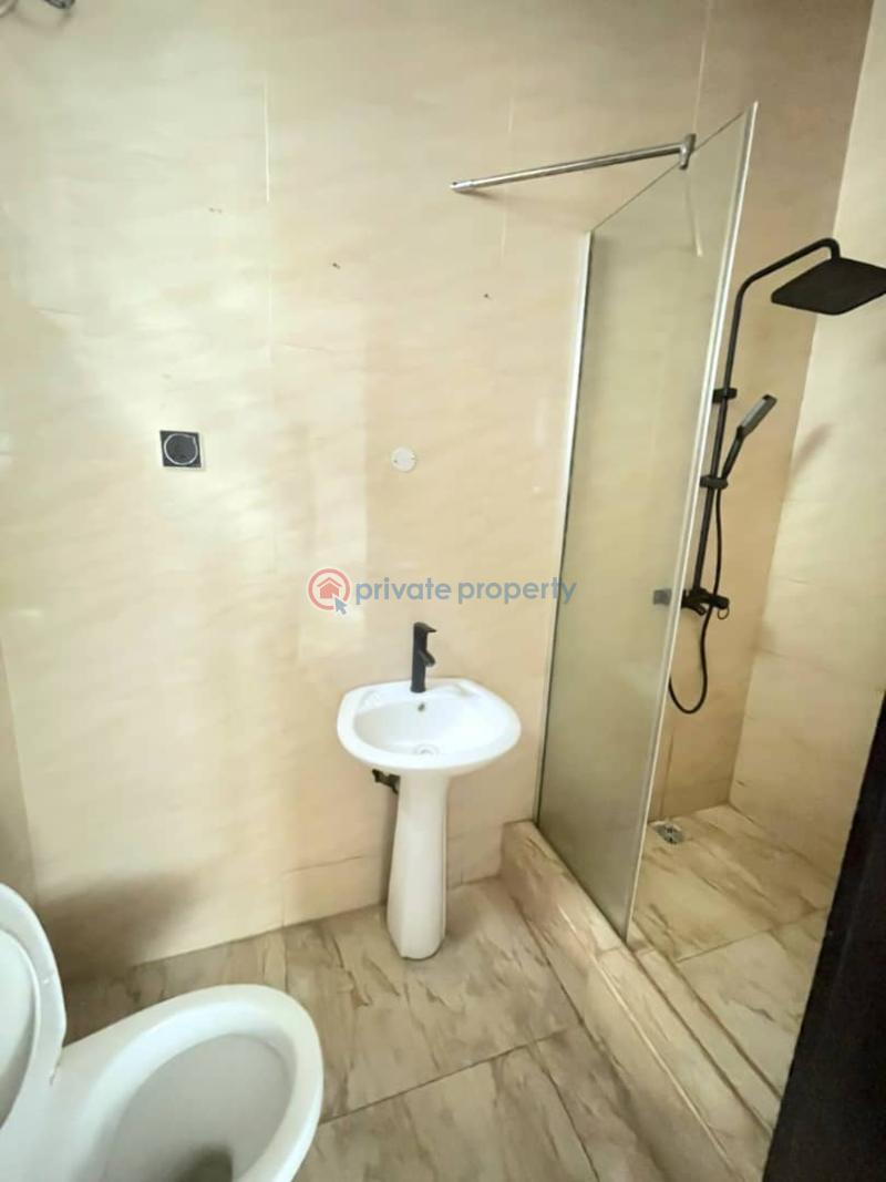 Spacious 5-bedroom fully detached duplex - 11 5 bedroom Detached Duplex For Rent Chevron Drive Lekki Lagos - 11