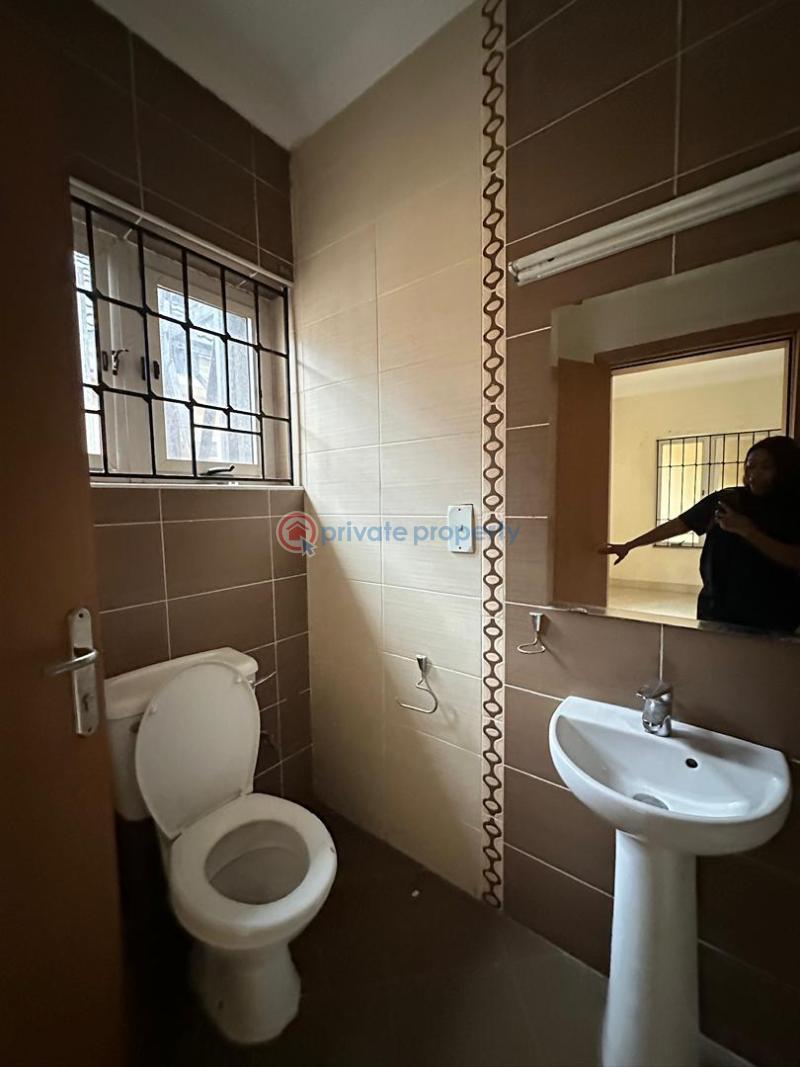 Spacious 5-bedroom fully detached  duplex - 13 5 bedroom Detached Duplex For Rent Lekki Phase 1 Lagos - 13