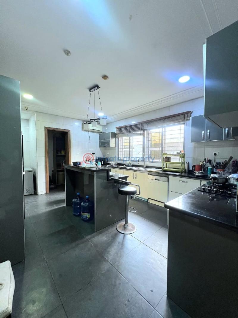 Spacious 5 bedroom fully detached duplex - 5 5 bedroom Detached Duplex For Rent Lekki Phase 1 Lagos - 5