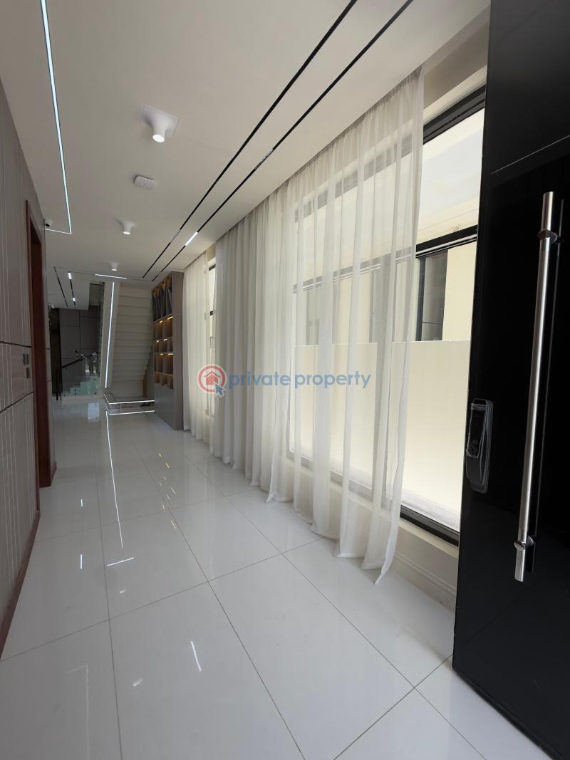 5 bedroom Detached Duplex For Sale Orchid Road Lekki Lagos - 3