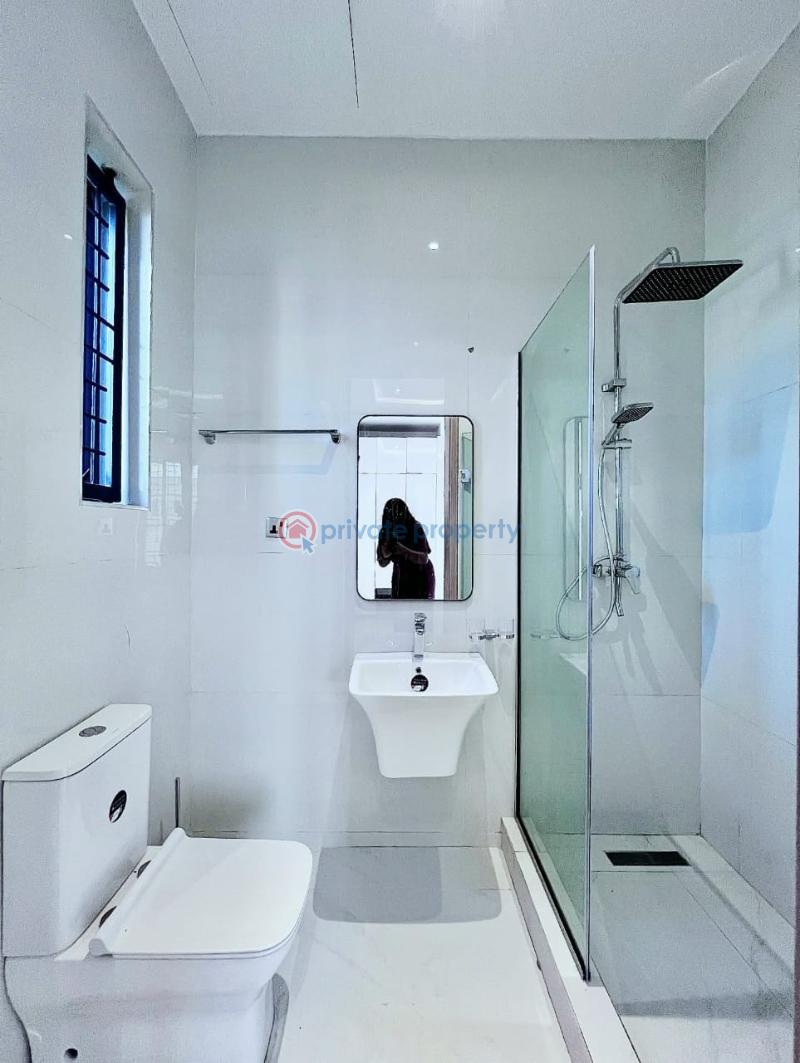 5 bedroom Detached Duplex For Sale Lekki Phase 1 Lagos - 18