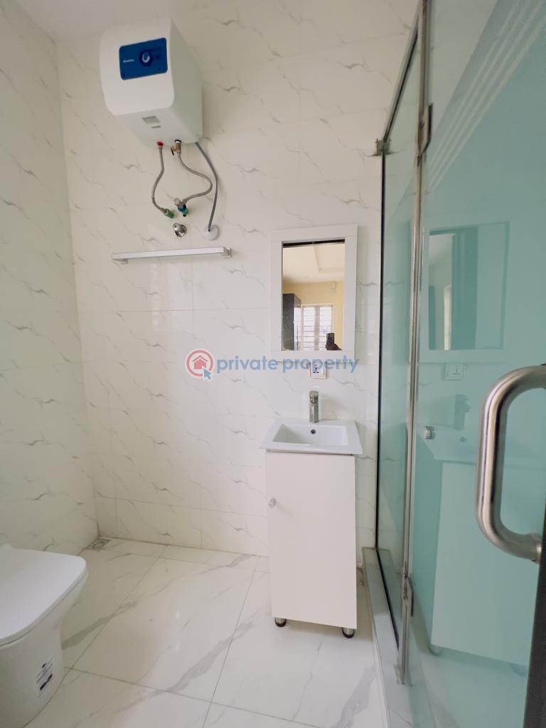 Spacious 5 bedroom fully detached duplex with bq - 14 5 bedroom Detached Duplex For Sale Lekki Phase 1, Lagos Lekki Phase 1 Lagos - 14