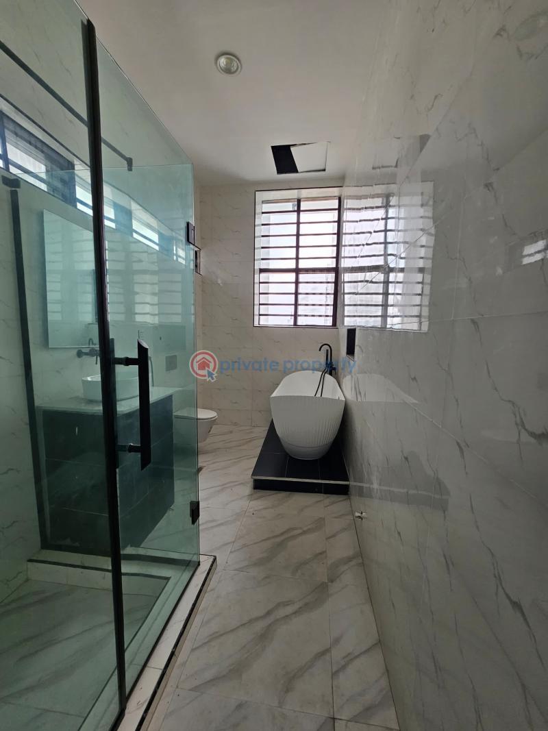 Spacious 5 bedroom fully detached duplex with bq, home office and swimming pool - 9 5 bedroom Detached Duplex For Sale Chevron Drive Lekki Lagos - 9