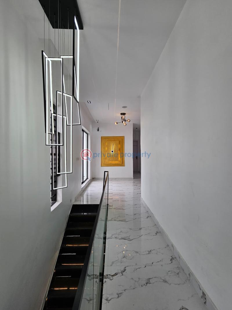 Spacious 5 bedroom fully detached duplex with bq, home office and swimming pool - 6 5 bedroom Detached Duplex For Sale Chevron Drive Lekki Lagos - 6
