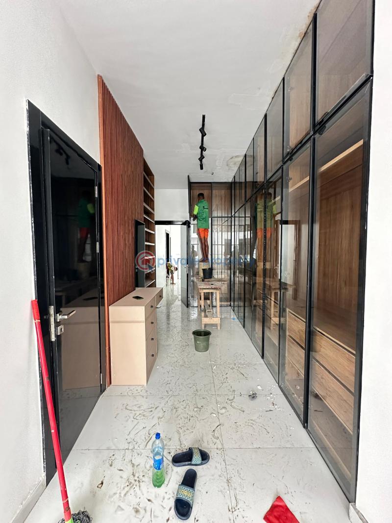 Spacious 5 bedroom fully detached duplex with bq and swimming pool - 13 5 bedroom Detached Duplex For Sale Chevron Drive Lekki Lagos - 13
