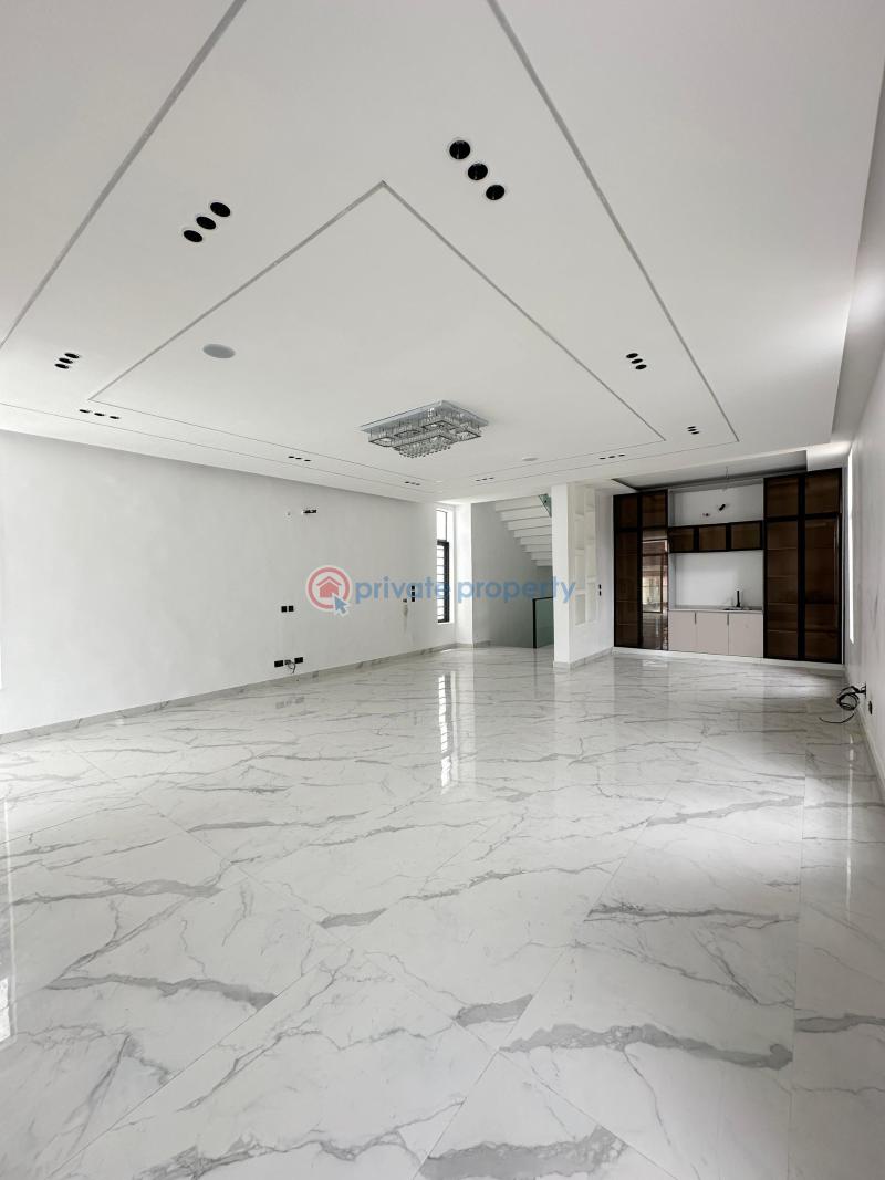 Spacious 5 bedroom fully detached duplex with bq and swimming pool - 17 5 bedroom Detached Duplex For Sale Chevron Drive Lekki Lagos - 17