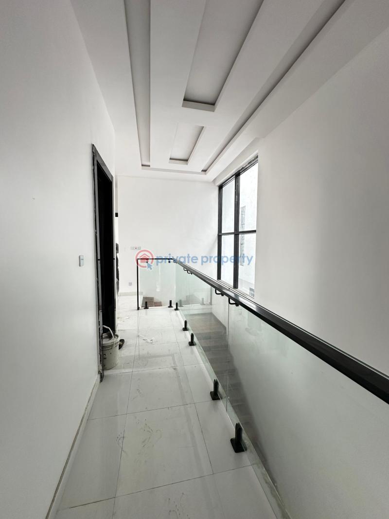 Spacious 5 bedroom fully detached duplex with bq and swimming pool - 21 5 bedroom Detached Duplex For Sale Chevron Drive Lekki Lagos - 21