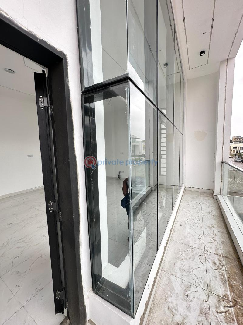 Spacious 5 bedroom fully detached duplex with bq and swimming pool - 15 5 bedroom Detached Duplex For Sale Chevron Drive Lekki Lagos - 15