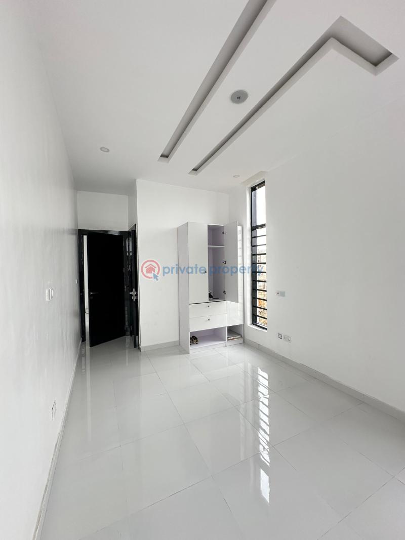 Spacious 5 bedroom fully detached duplex with bq and swimming pool - 10 5 bedroom Detached Duplex For Sale Chevron Drive Lekki Lagos - 10