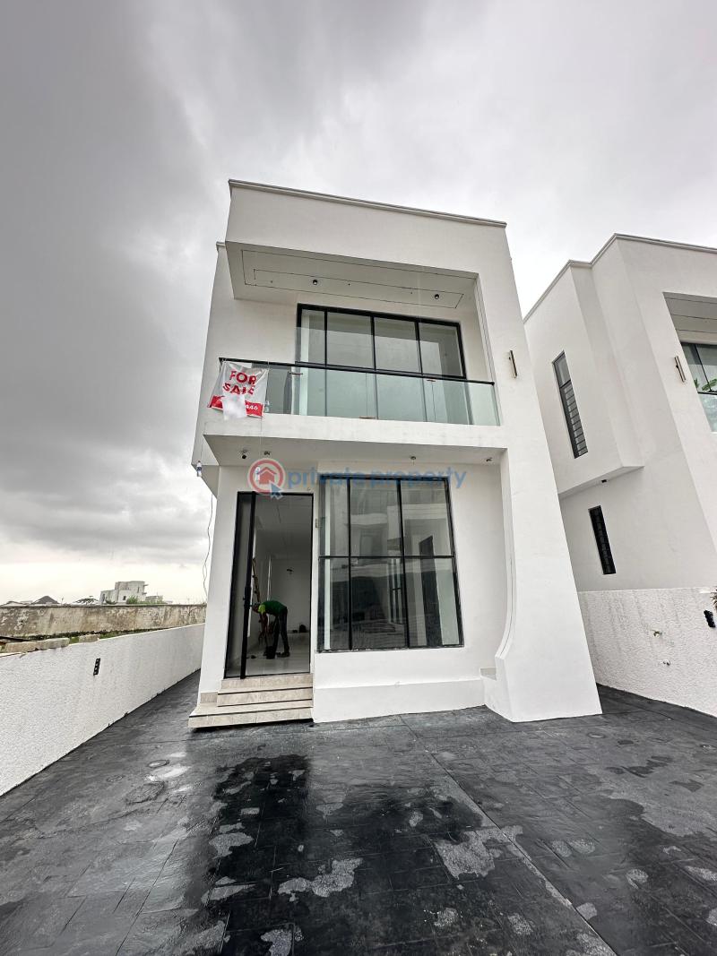 Spacious 5 bedroom fully detached duplex with bq and swimming pool - 3 5 bedroom Detached Duplex For Sale Chevron Drive Lekki Lagos - 3