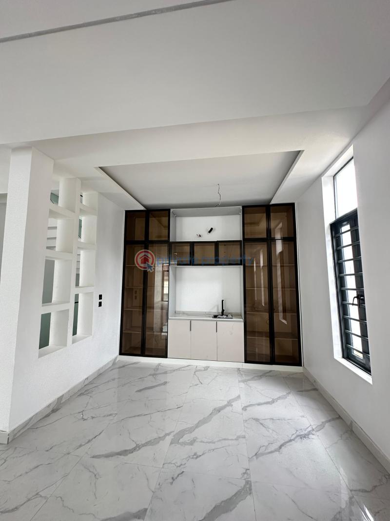 Spacious 5 bedroom fully detached duplex with bq and swimming pool - 13 5 bedroom Detached Duplex For Sale Chevron Drive Lekki Lagos - 13