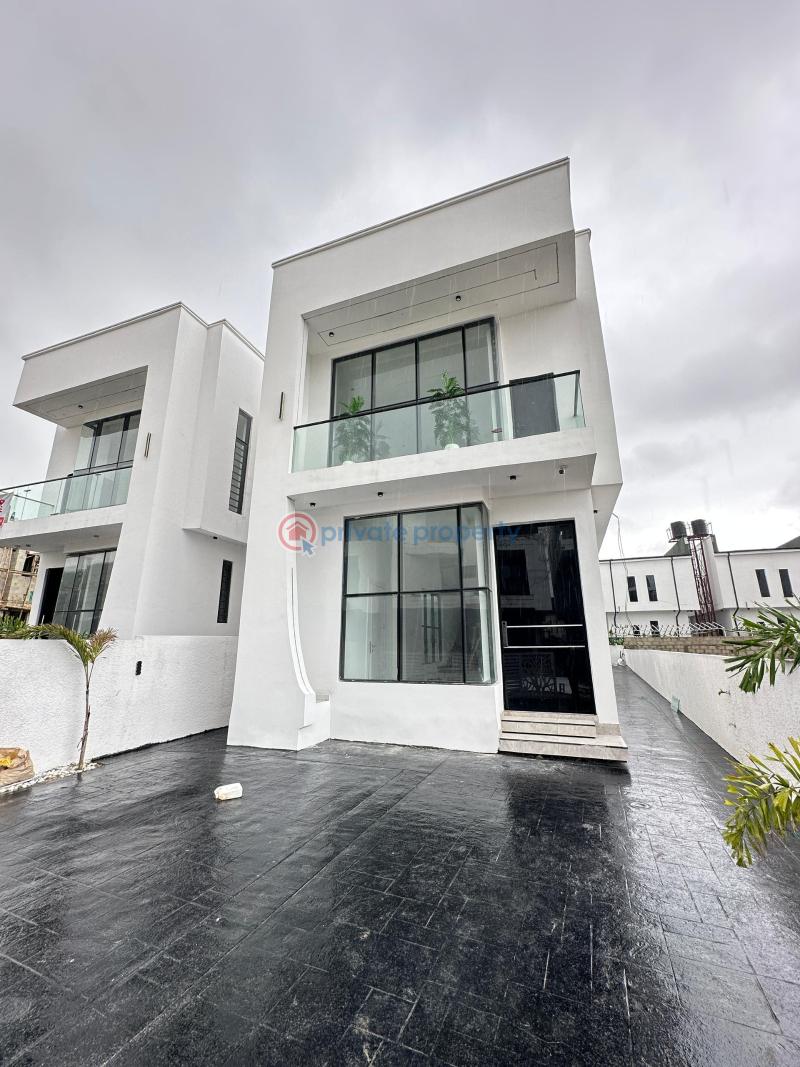 Spacious 5 bedroom fully detached duplex with bq and swimming pool - 1 5 bedroom Detached Duplex For Sale Chevron Drive Lekki Lagos - 1