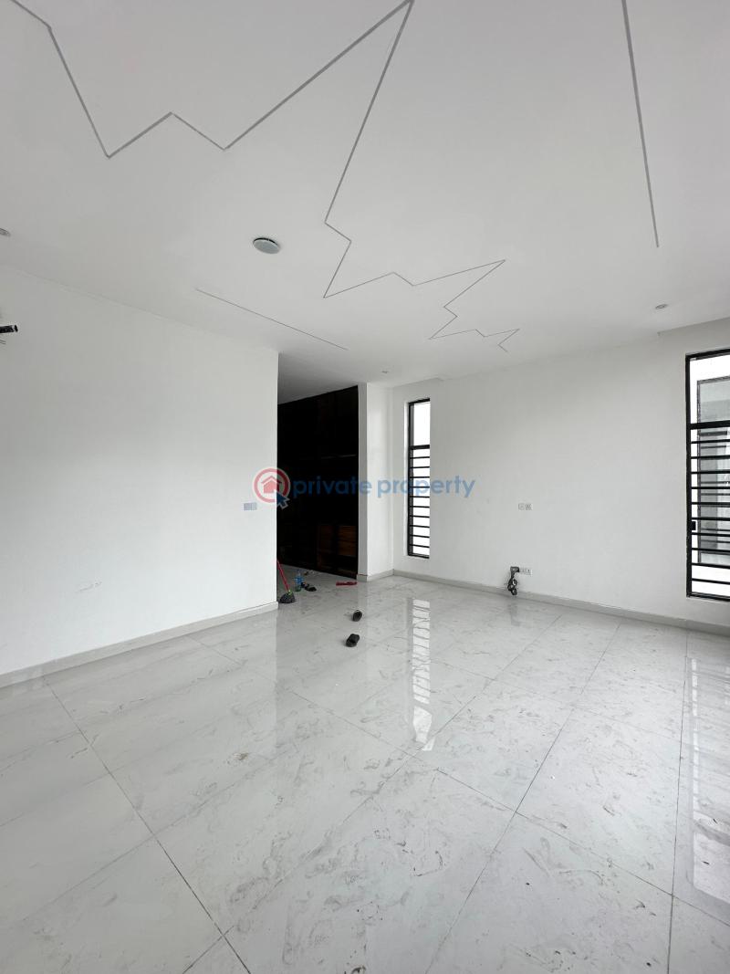 Spacious 5 bedroom fully detached duplex with bq and swimming pool - 16 5 bedroom Detached Duplex For Sale Chevron Drive Lekki Lagos - 16