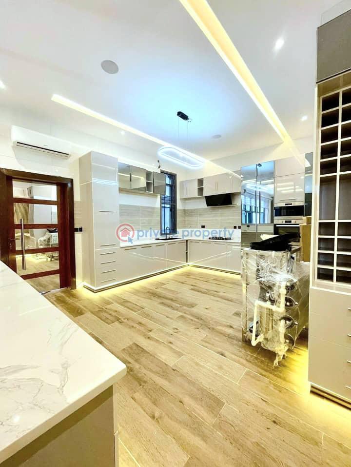Spacious 5-bedroom mansion for sale - 6 5 bedroom Maisonette For Sale Old Ikoyi Lagos - 6
