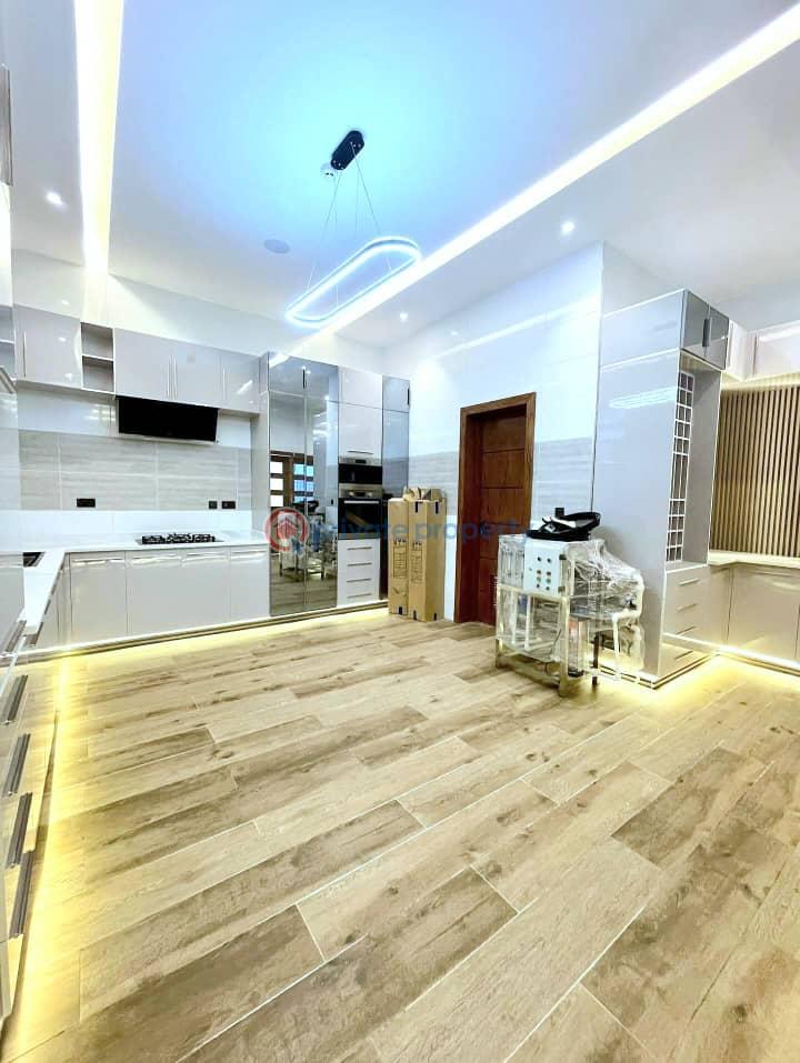 Spacious 5-bedroom mansion for sale - 5 5 bedroom Maisonette For Sale Old Ikoyi Lagos - 5