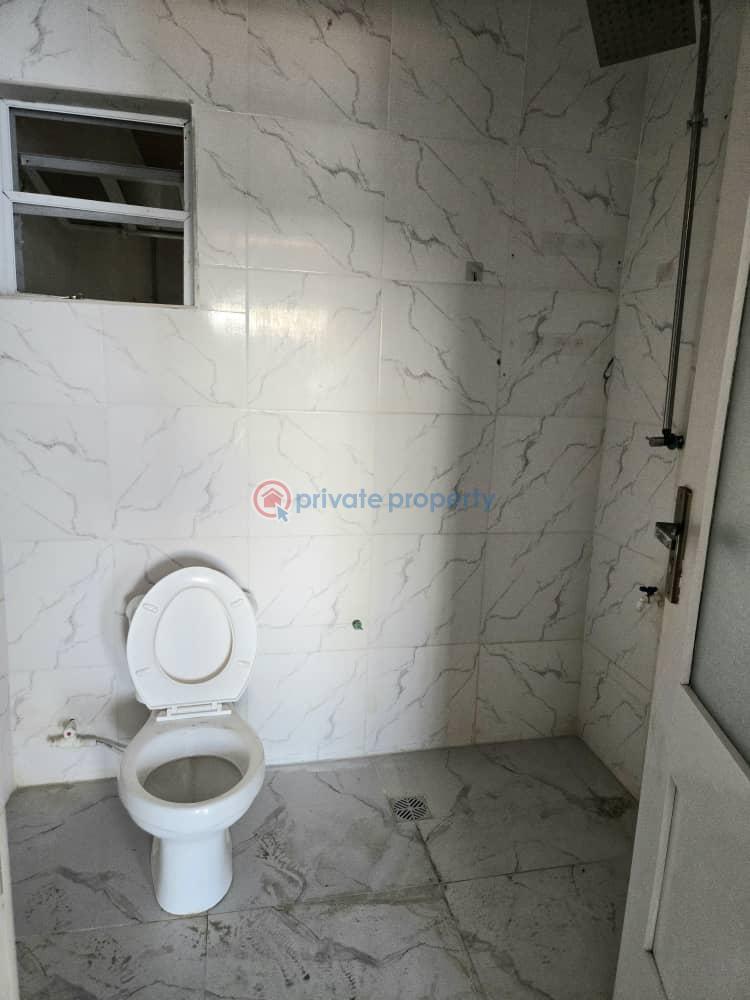 Spacious 5-bedroom semi-detached duplex - 10 5 bedroom Semi detached Duplex For Rent Lekki Phase 1 Lagos - 10