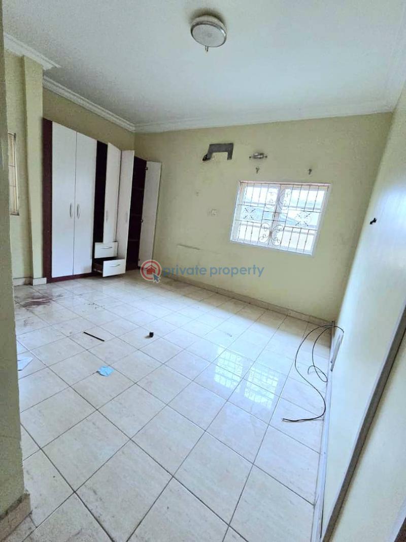 Spacious 5-bedroom  semi-detached duplex - 4 5 bedroom Semi detached Duplex For Rent Lekki Phase 1 Lagos - 4