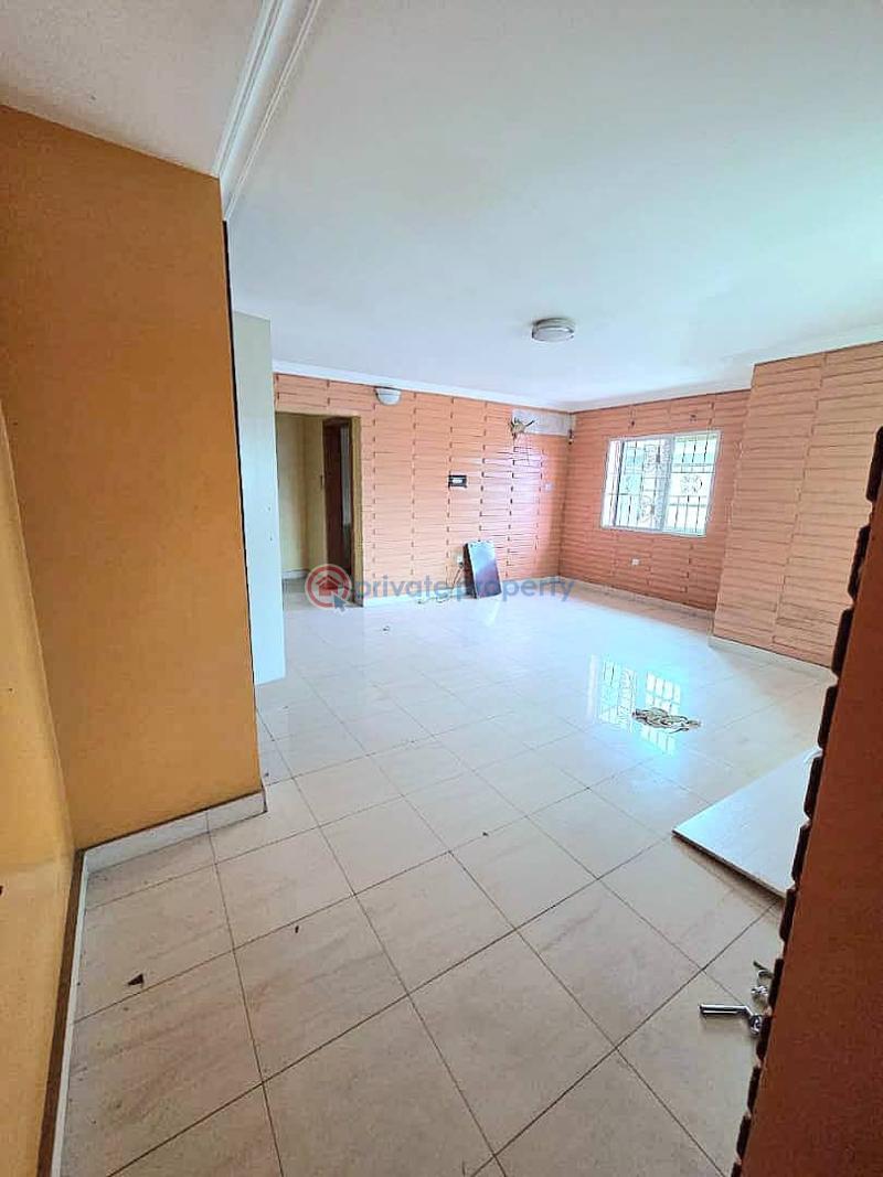Spacious 5-bedroom  semi-detached duplex - 7 5 bedroom Semi detached Duplex For Rent Lekki Phase 1 Lagos - 7