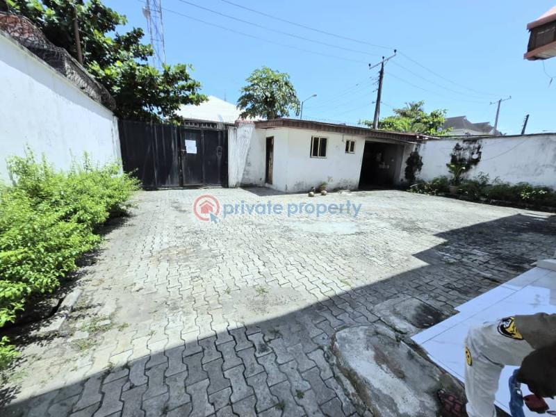 Spacious 5-bedroom semi-detached duplex - 1 5 bedroom Semi detached Duplex For Rent Lekki Phase 1 Lagos - 1