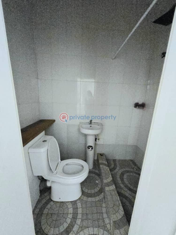 Spacious 5-bedroom semi-detached duplex - 19 5 bedroom Semi detached Duplex For Rent Lekki Phase 1 Lagos - 19